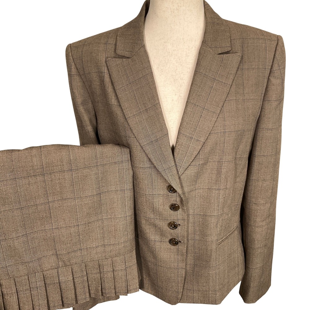 Tahari Arthur S Levine Skirt Suit Womens 14 Brown Plaid Pleat